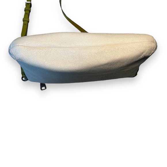 Coach | White Crossbody Bag With Green Strap - Picture 6 of 15